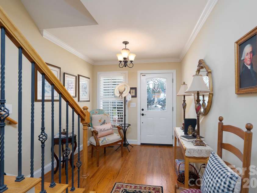 587 Marigold Drive, Kannapolis, NC 28083.  MLS# CAR4383052, YatesRealty ID 24496. Front Foyer