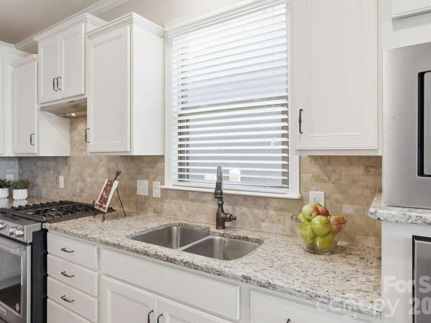 2331 Currant Street, Fort Mill, SC 29715.  MLS# CAR4382796, YatesRealty ID 24497. 