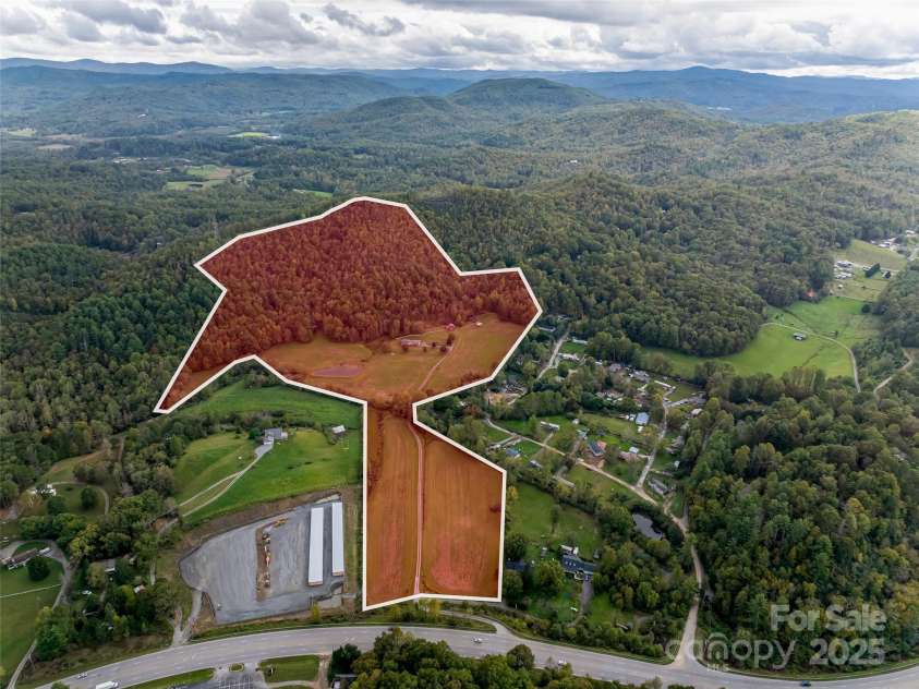 71 Happy Valley Drive, Mills River, NC 28759.  MLS# CAR4312252, YatesRealty ID 245. 