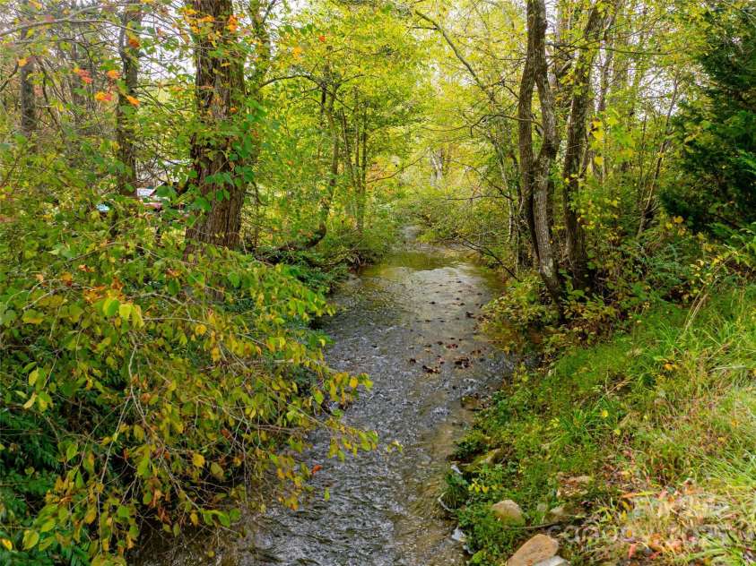 71 Happy Valley Drive, Mills River, NC 28759.  MLS# CAR4312252, YatesRealty ID 245. 