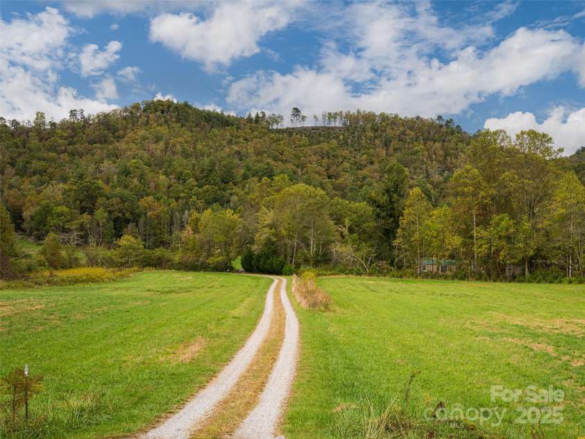 71 Happy Valley Drive, Mills River, NC 28759.  MLS# CAR4312252, YatesRealty ID 245. 