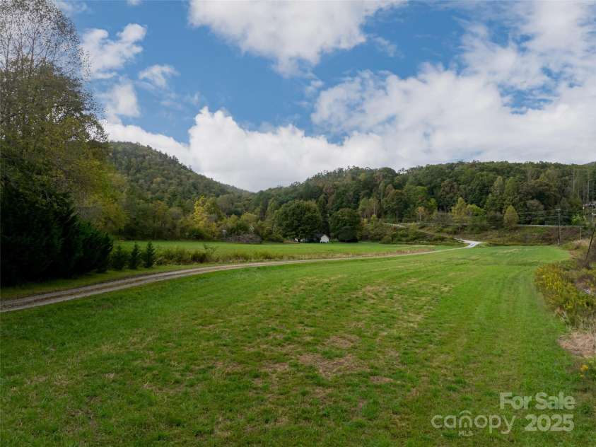 71 Happy Valley Drive, Mills River, NC 28759.  MLS# CAR4312252, YatesRealty ID 245. 