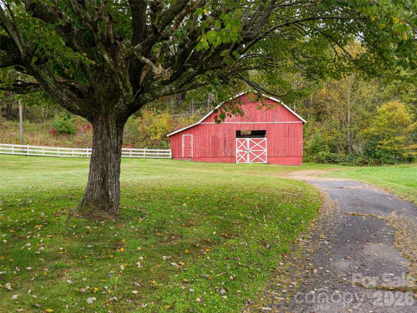 71 Happy Valley Drive, Mills River, NC 28759.  MLS# CAR4312252, YatesRealty ID 245. 