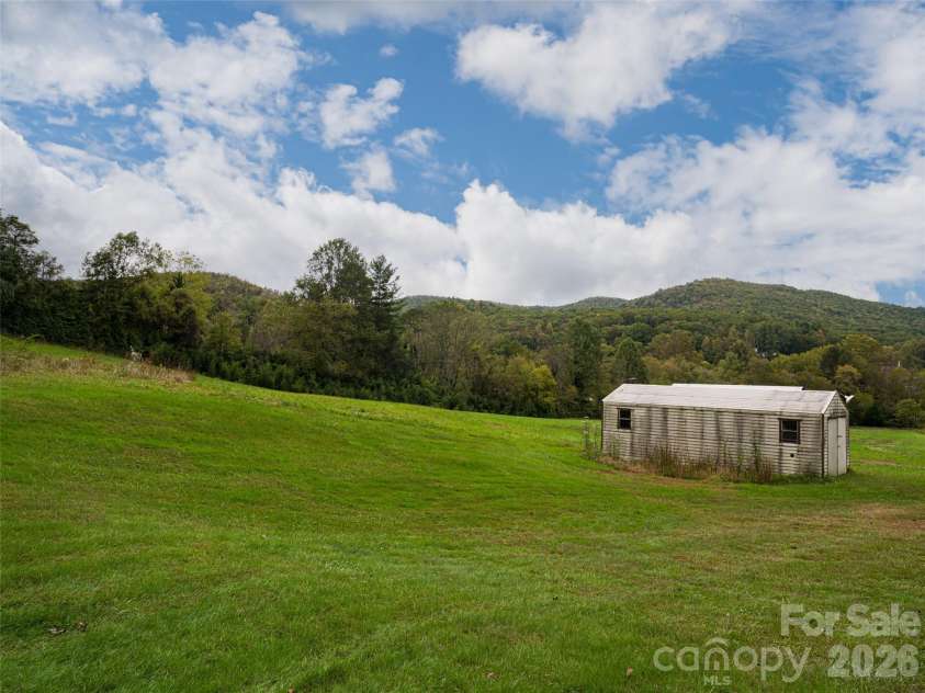 71 Happy Valley Drive, Mills River, NC 28759.  MLS# CAR4312252, YatesRealty ID 245. 