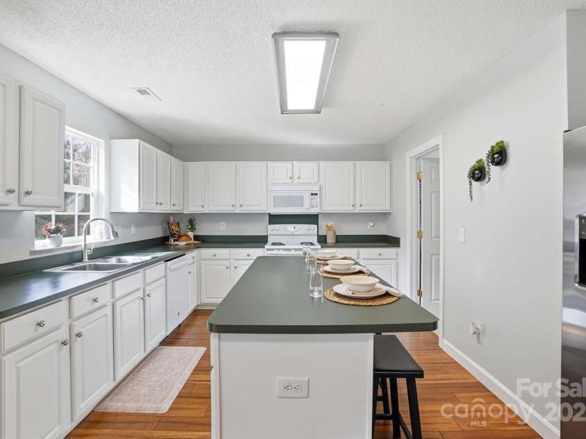 143 Amber Woods Drive, Tega Cay, SC 29708.  MLS# CAR4317073, YatesRealty ID 2450. 