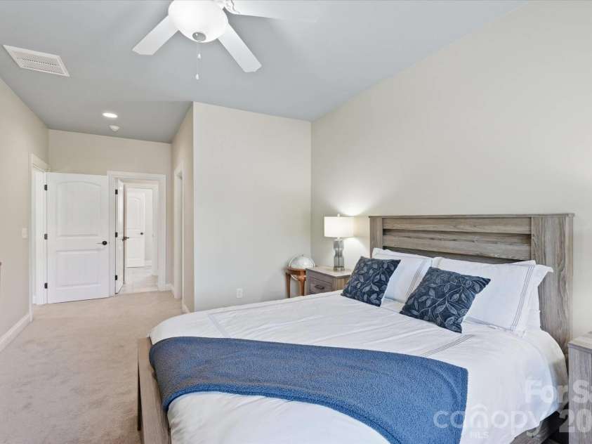 148 Cold Hollow Farms Drive, Mooresville, NC 28117.  MLS# CAR4385177, YatesRealty ID 24500. 
