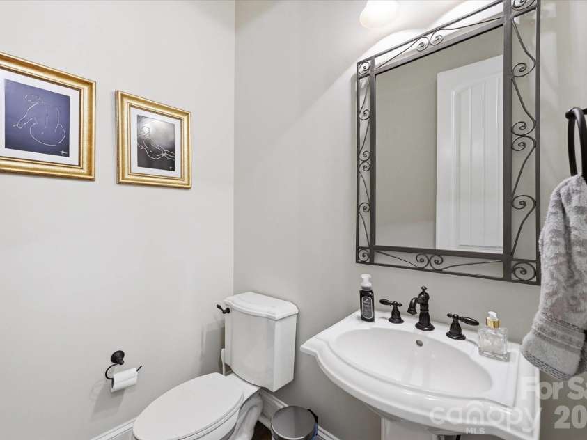 148 Cold Hollow Farms Drive, Mooresville, NC 28117.  MLS# CAR4385177, YatesRealty ID 24500. 