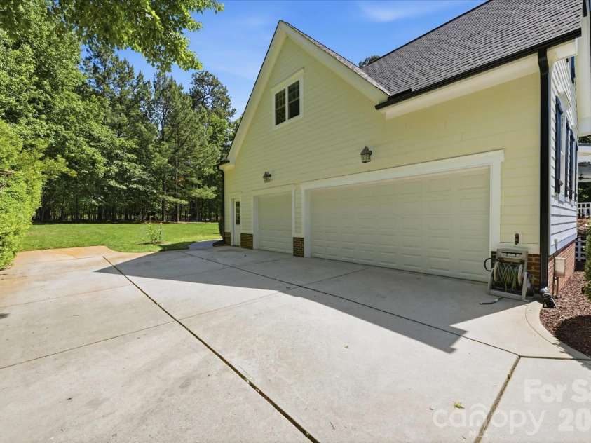 148 Cold Hollow Farms Drive, Mooresville, NC 28117.  MLS# CAR4385177, YatesRealty ID 24500. 