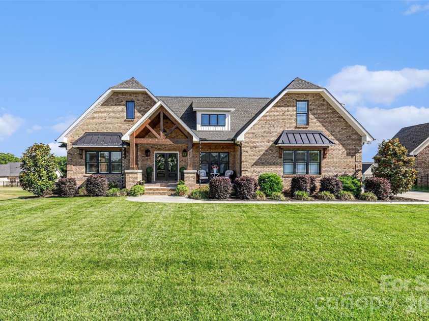 2952 Mehling Drive, Lincolnton, NC 28092.  MLS# CAR4383040, YatesRealty ID 24501. 