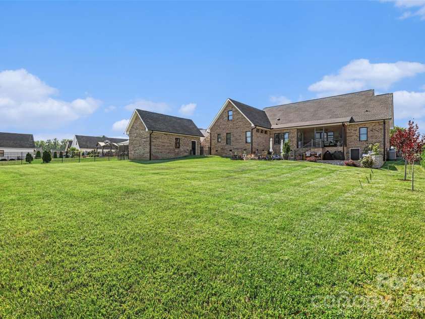 2952 Mehling Drive, Lincolnton, NC 28092.  MLS# CAR4383040, YatesRealty ID 24501. 