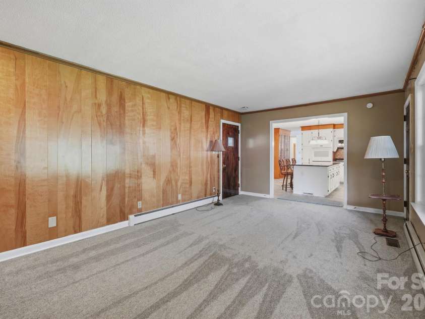 513 2nd Avenue Place, Conover, NC 28613.  MLS# CAR4361357, YatesRealty ID 24502. 