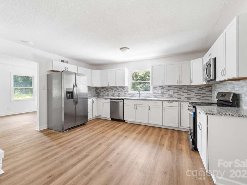 104 Spargo Street, Gastonia, NC 28056.  MLS# CAR4276810, YatesRealty ID 24505. 