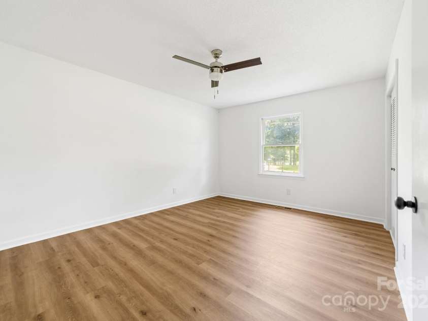 104 Spargo Street, Gastonia, NC 28056.  MLS# CAR4276810, YatesRealty ID 24505. 