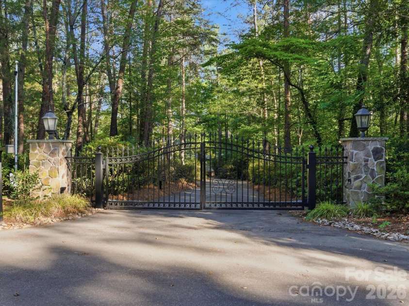 115 Forest Cliff Court, Concord, NC 28025.  MLS# CAR4384120, YatesRealty ID 24505. 