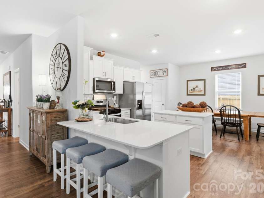 147 Ashelyn Park Drive, Fletcher, NC 28732.  MLS# CAR4357143, YatesRealty ID 24506. Incredible Kitchen with Bar Seating