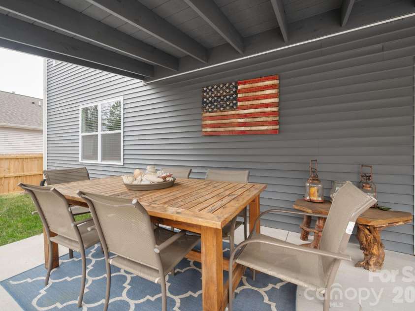 147 Ashelyn Park Drive, Fletcher, NC 28732.  MLS# CAR4357143, YatesRealty ID 24506. Patio Dining