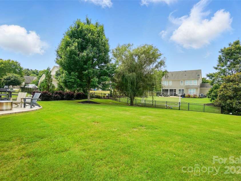 7322 Vesper Drive, Huntersville, NC 28078.  MLS# CAR4264938, YatesRealty ID 24507. Backyard
