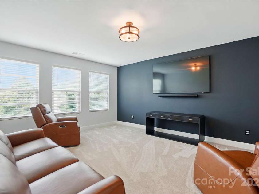 7322 Vesper Drive, Huntersville, NC 28078.  MLS# CAR4264938, YatesRealty ID 24507. Bonus Room