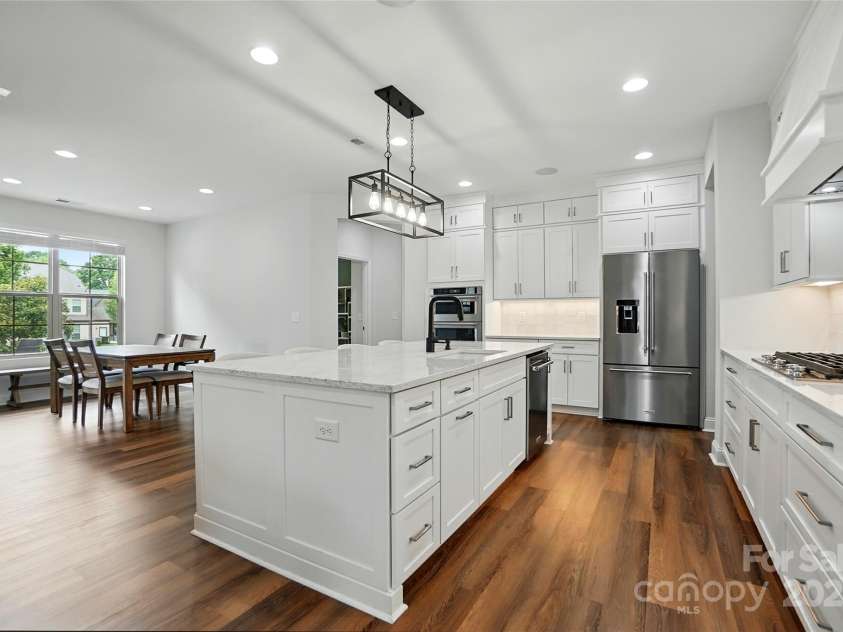 7322 Vesper Drive, Huntersville, NC 28078.  MLS# CAR4264938, YatesRealty ID 24507. Kitchen