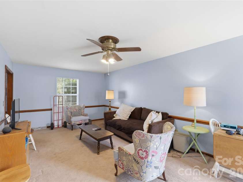 9444 Stately Oak Lane, Mint Hill, NC 28227.  MLS# CAR4345768, YatesRealty ID 24508. 