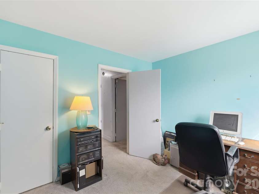 9444 Stately Oak Lane, Mint Hill, NC 28227.  MLS# CAR4345768, YatesRealty ID 24508. 