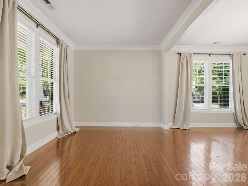 10094 Paisley Drive, Charlotte, NC 28269.  MLS# CAR4382557, YatesRealty ID 24509. 