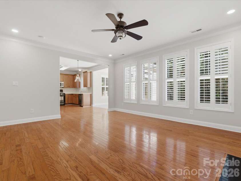 10094 Paisley Drive, Charlotte, NC 28269.  MLS# CAR4382557, YatesRealty ID 24509. 