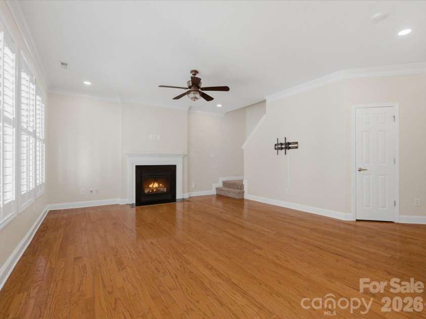 10094 Paisley Drive, Charlotte, NC 28269.  MLS# CAR4382557, YatesRealty ID 24509. 