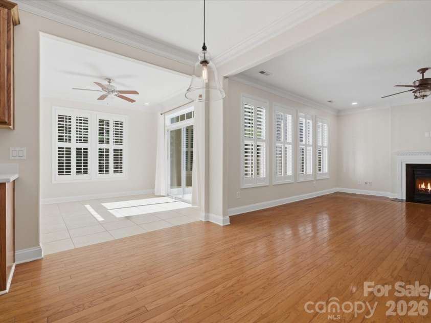 10094 Paisley Drive, Charlotte, NC 28269.  MLS# CAR4382557, YatesRealty ID 24509. 