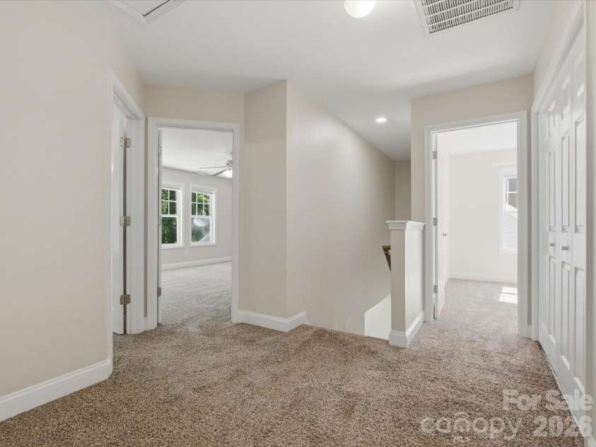 10094 Paisley Drive, Charlotte, NC 28269.  MLS# CAR4382557, YatesRealty ID 24509. 