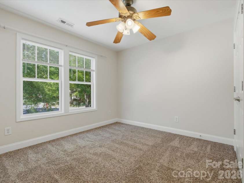 10094 Paisley Drive, Charlotte, NC 28269.  MLS# CAR4382557, YatesRealty ID 24509. 