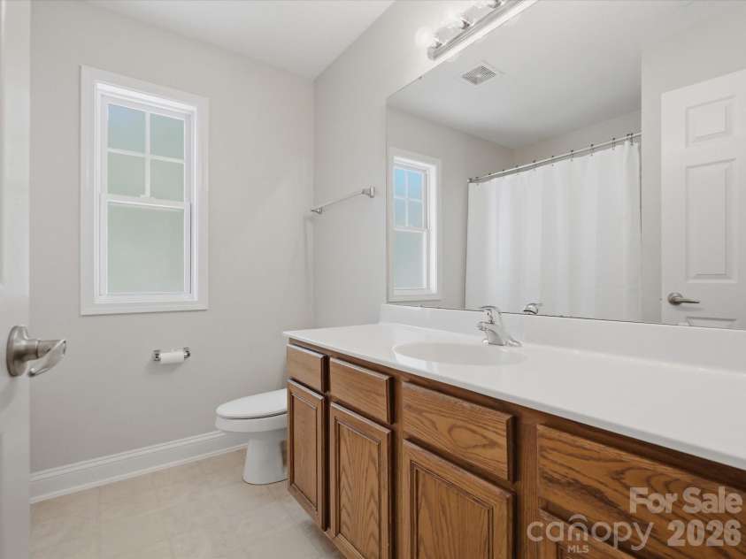 10094 Paisley Drive, Charlotte, NC 28269.  MLS# CAR4382557, YatesRealty ID 24509. 