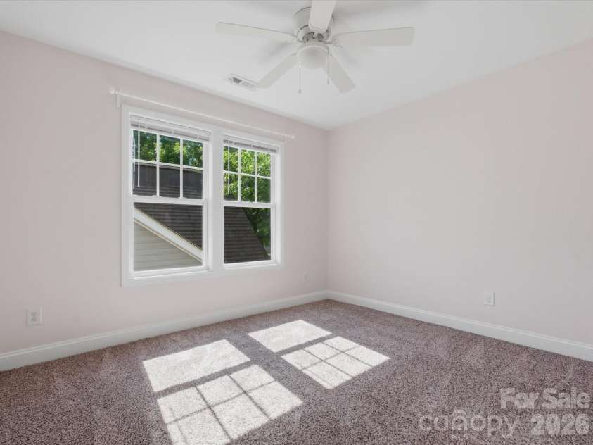 10094 Paisley Drive, Charlotte, NC 28269.  MLS# CAR4382557, YatesRealty ID 24509. 