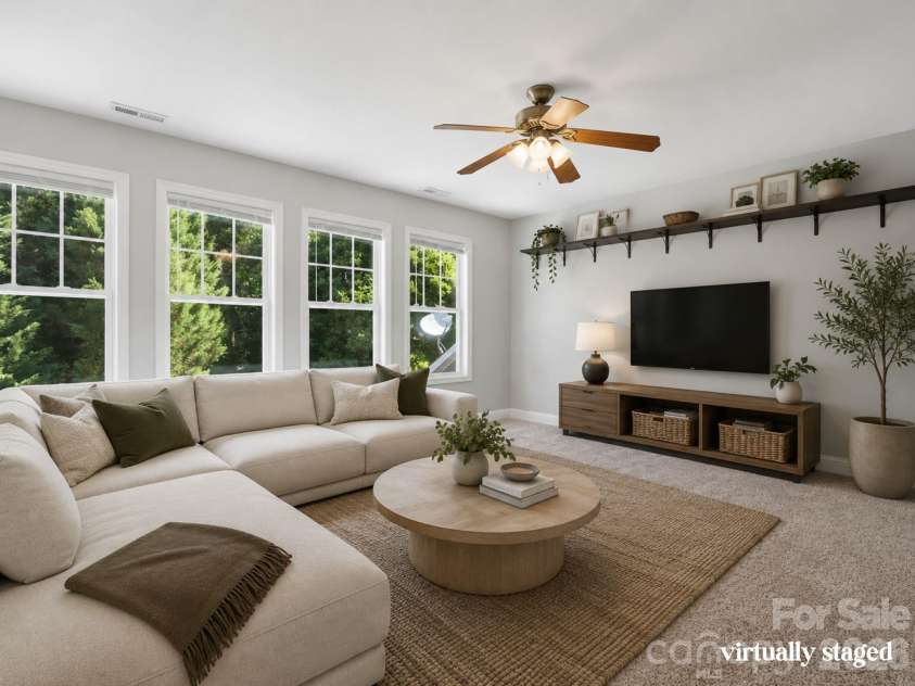 10094 Paisley Drive, Charlotte, NC 28269.  MLS# CAR4382557, YatesRealty ID 24509. 