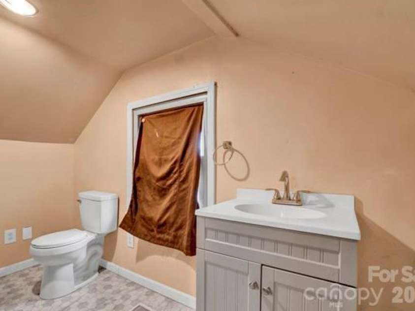 204 C Avenue, Salisbury, NC 28144.  MLS# CAR4347802, YatesRealty ID 2451. 