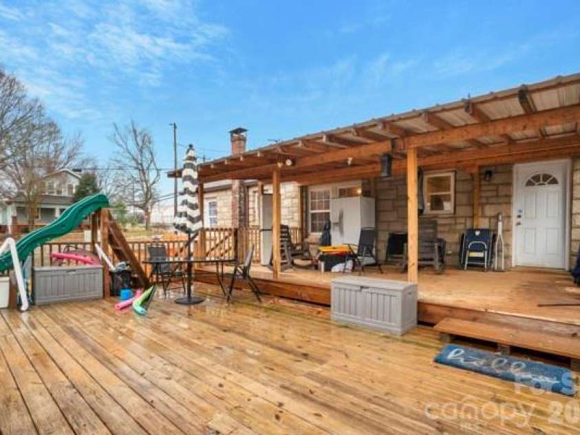 204 C Avenue, Salisbury, NC 28144.  MLS# CAR4347802, YatesRealty ID 2451. 