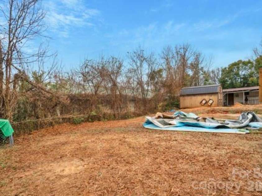 204 C Avenue, Salisbury, NC 28144.  MLS# CAR4347802, YatesRealty ID 2451. 