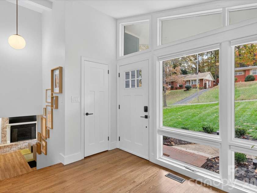 6431 Rosecrest Drive, Charlotte, NC 28210.  MLS# CAR4335121, YatesRealty ID 2451. 