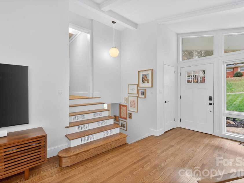 6431 Rosecrest Drive, Charlotte, NC 28210.  MLS# CAR4335121, YatesRealty ID 2451. 