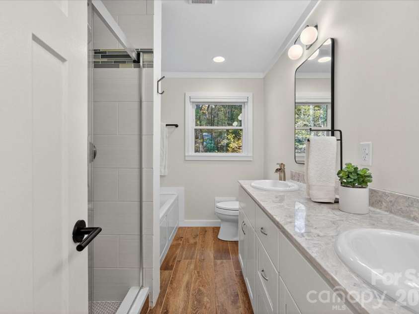 6431 Rosecrest Drive, Charlotte, NC 28210.  MLS# CAR4335121, YatesRealty ID 2451. 