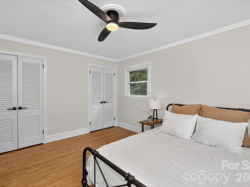 6431 Rosecrest Drive, Charlotte, NC 28210.  MLS# CAR4335121, YatesRealty ID 2451. 