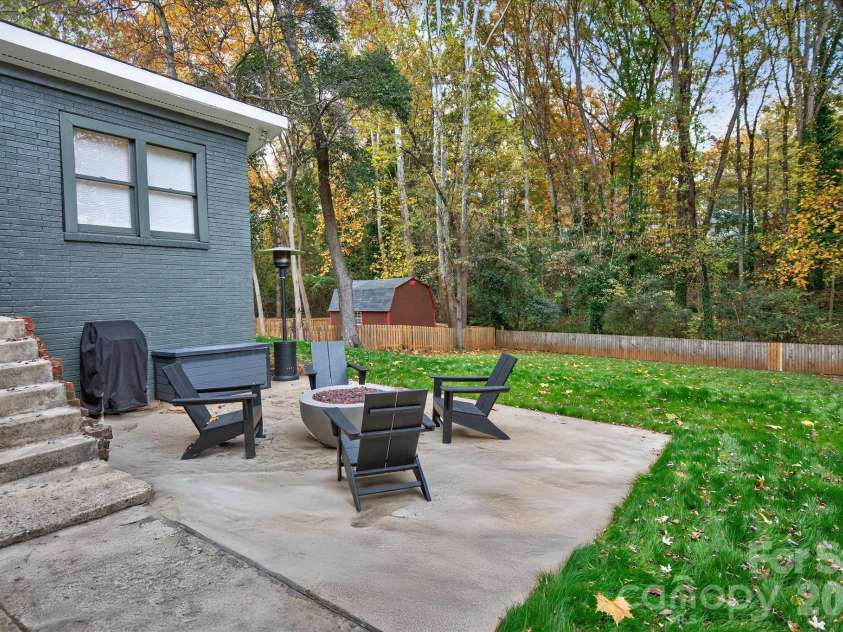 6431 Rosecrest Drive, Charlotte, NC 28210.  MLS# CAR4335121, YatesRealty ID 2451. 