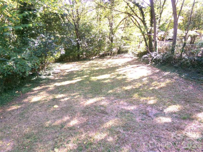 1014 Main Street, Albemarle, NC 28001.  MLS# CAR4378971, YatesRealty ID 24510. 