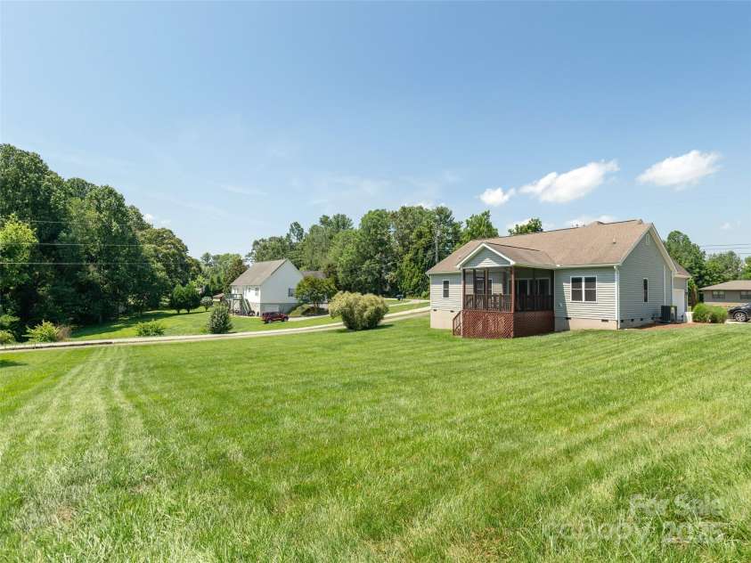 16 Hollyhock Court, Flat Rock, NC 28731.  MLS# CAR4263174, YatesRealty ID 24512. 