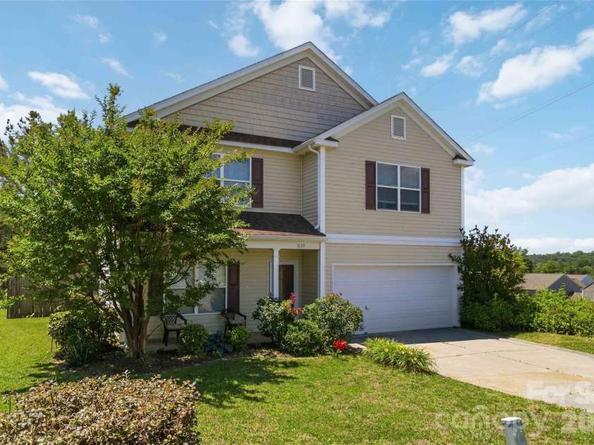 1839 Bray Drive, Charlotte, NC 28214.  MLS# CAR4374895, YatesRealty ID 24512. Front facing 