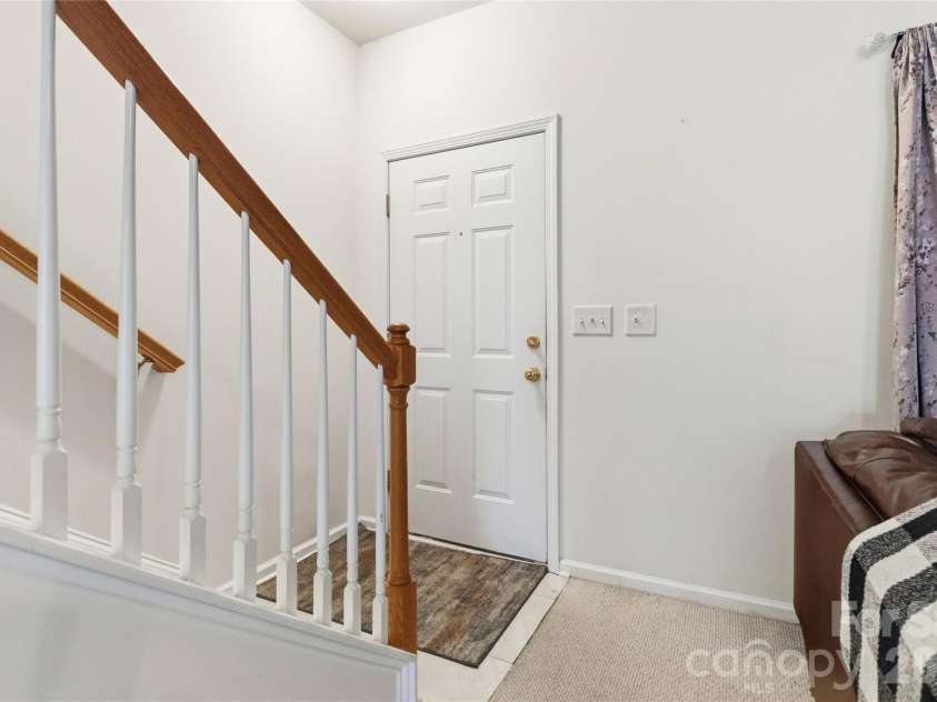 1839 Bray Drive, Charlotte, NC 28214.  MLS# CAR4374895, YatesRealty ID 24512. Main entry way