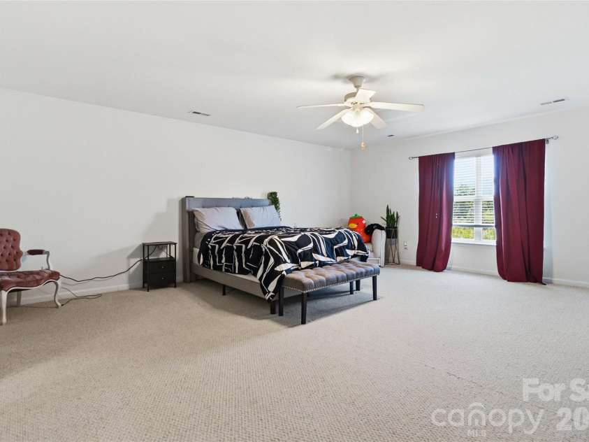 1839 Bray Drive, Charlotte, NC 28214.  MLS# CAR4374895, YatesRealty ID 24512. Owners suite