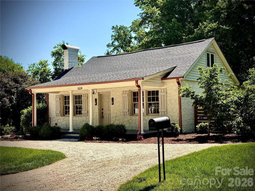 1024 Rockway Drive, Charlotte, NC 28205.  MLS# CAR4384248, YatesRealty ID 24513. Coming Soon 1024 Rockway Drive!