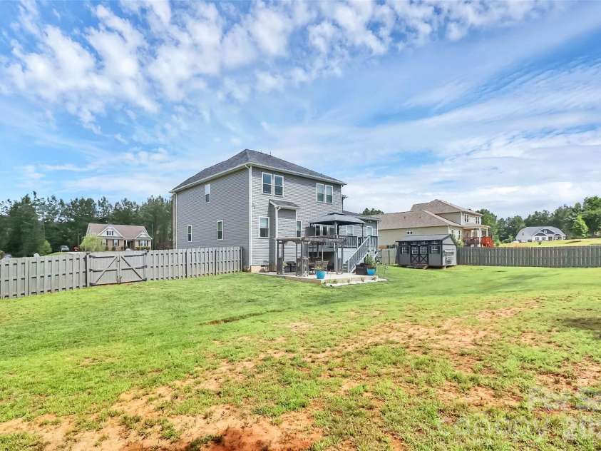 1014 Willow Grove Lane, York, SC 29745.  MLS# CAR4282256, YatesRealty ID 24514. Backyard 