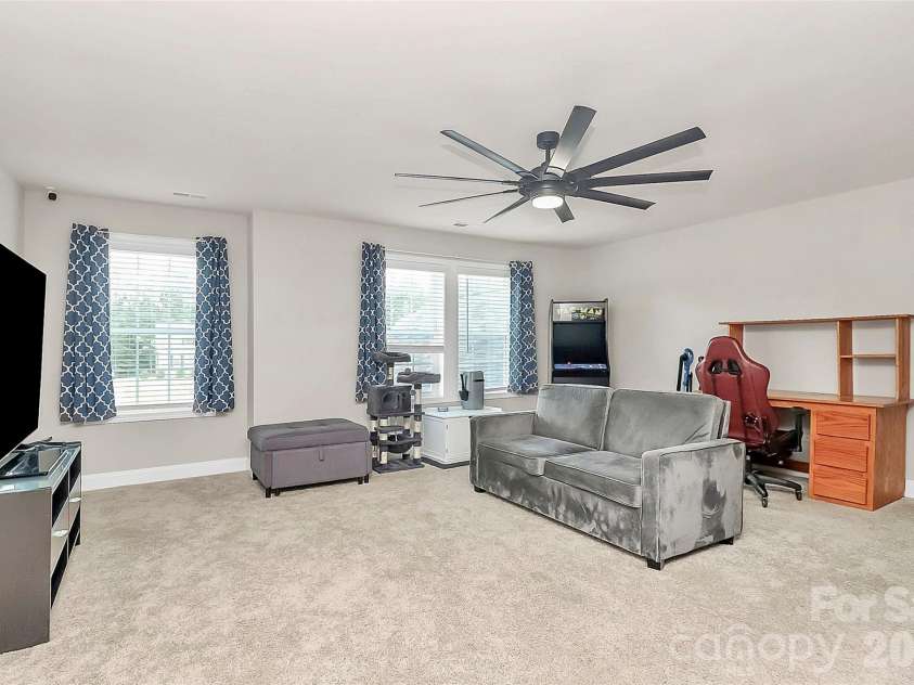 1014 Willow Grove Lane, York, SC 29745.  MLS# CAR4282256, YatesRealty ID 24514.  Bonus Room